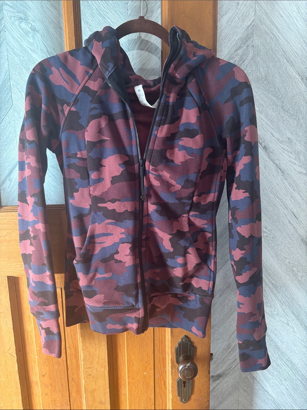 Lululemon scuba Hoodie like new